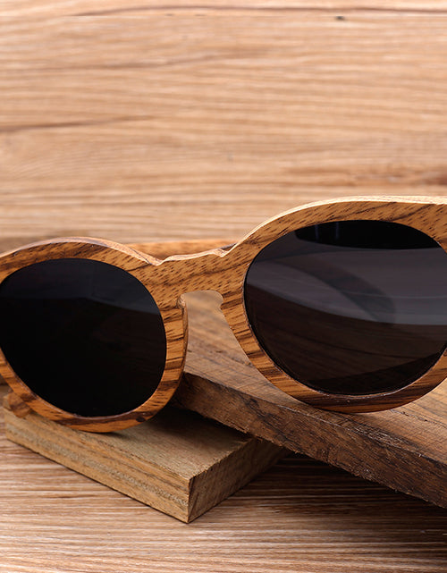 Load image into Gallery viewer, Wooden Eco-Friendly Unisex Sunglasses
