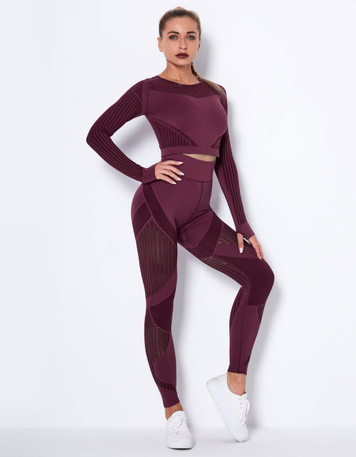 Load image into Gallery viewer, Seamless Knitted Absorbent Yoga Long-Sleeved Suit Yoga Wearsuit
