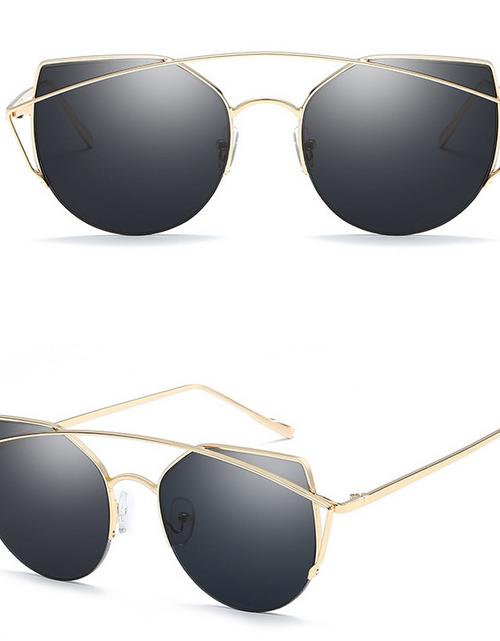 Load image into Gallery viewer, Female Vintage Gold Sunglasses
