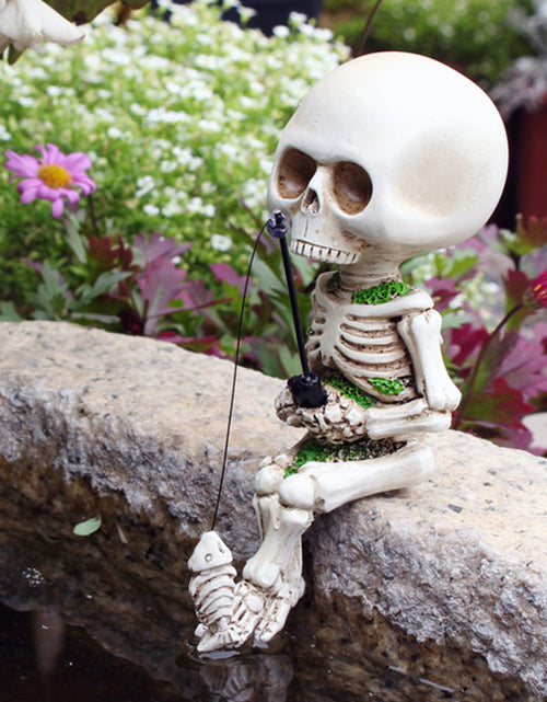 Load image into Gallery viewer, Fishing Skull Halloween Decoration Aquarium Courtyard Micro Landscape
