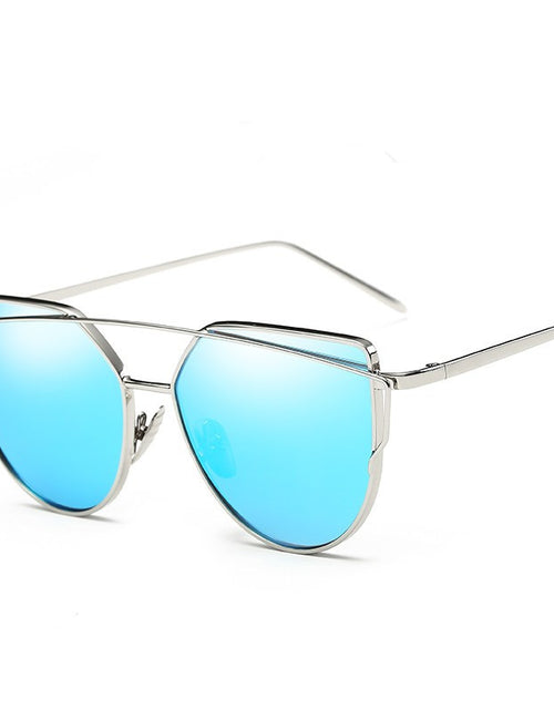 Load image into Gallery viewer, Female Vintage Gold Sunglasses
