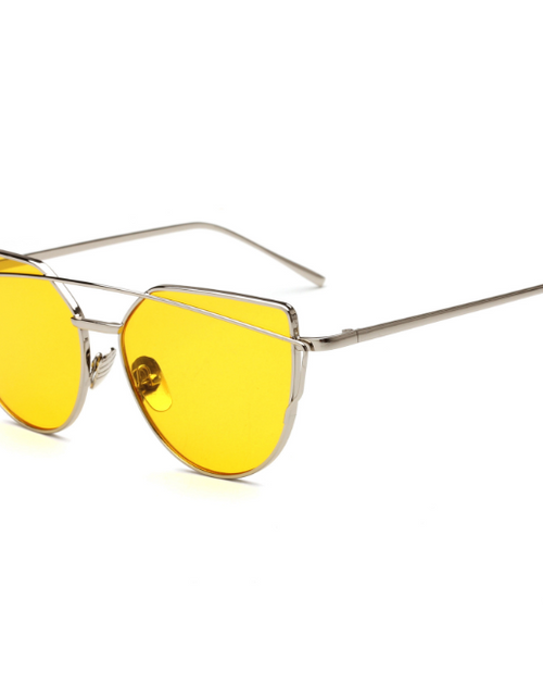 Load image into Gallery viewer, Female Vintage Gold Sunglasses
