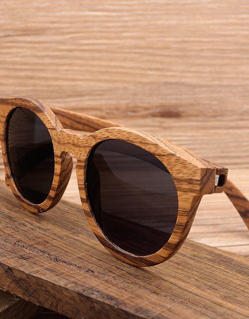 Load image into Gallery viewer, Wooden Eco-Friendly Unisex Sunglasses
