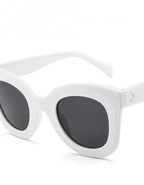 Load image into Gallery viewer, Fashion Cat Eye Sunglasses
