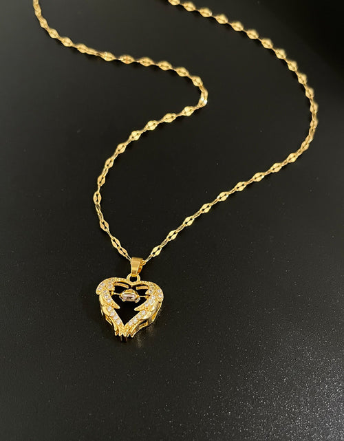 Load image into Gallery viewer, Love Smart Necklace Female Phenix Dance In The Sky Cold Style Luxury Temperament Clavicle Chain
