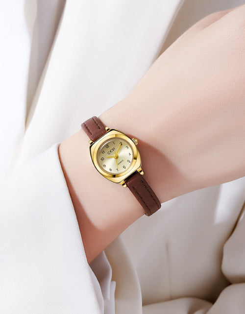 Load image into Gallery viewer, Women Watch Exquisite Belt Quartz Watch
