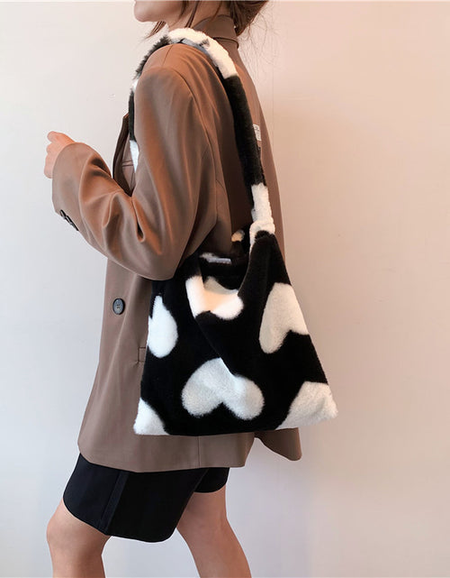 Load image into Gallery viewer, Love Heart Shoulder Bags Winter Plush Shopping Bags For Women
