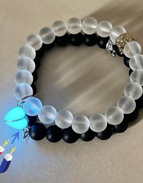 Load image into Gallery viewer, Fashion Jewellery 2pcs Handmade Crown Beaded Charms Bracelet Luminous Heart Glow In The Dark Couple Bracelet For Lover Men Women Fluorescent Gift
